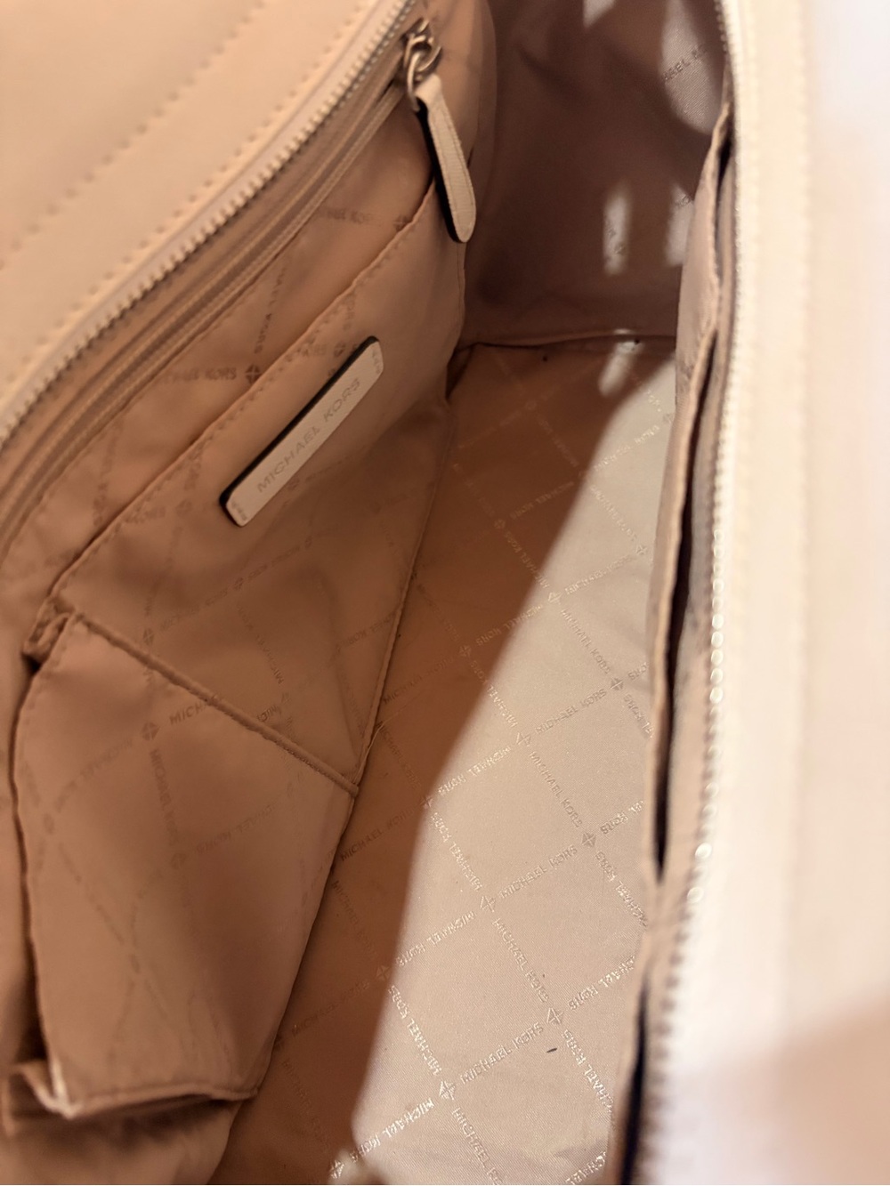 Michael Kors Cream and Black Saffiano Satchel with Crossbody Strap - Picture 4 of 5